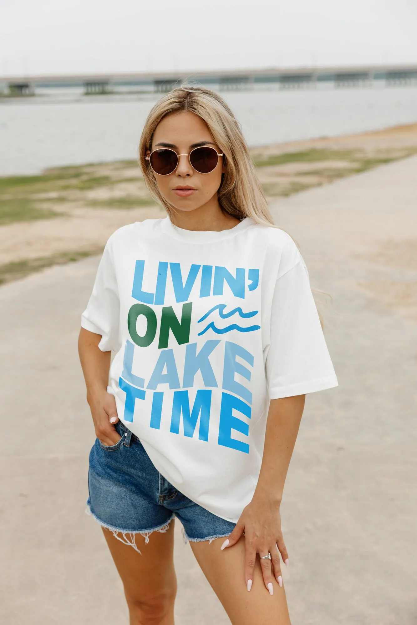 CANT BE BOTHERED AT THE LAKE OVERSIZED VINTAGE WASH TEE